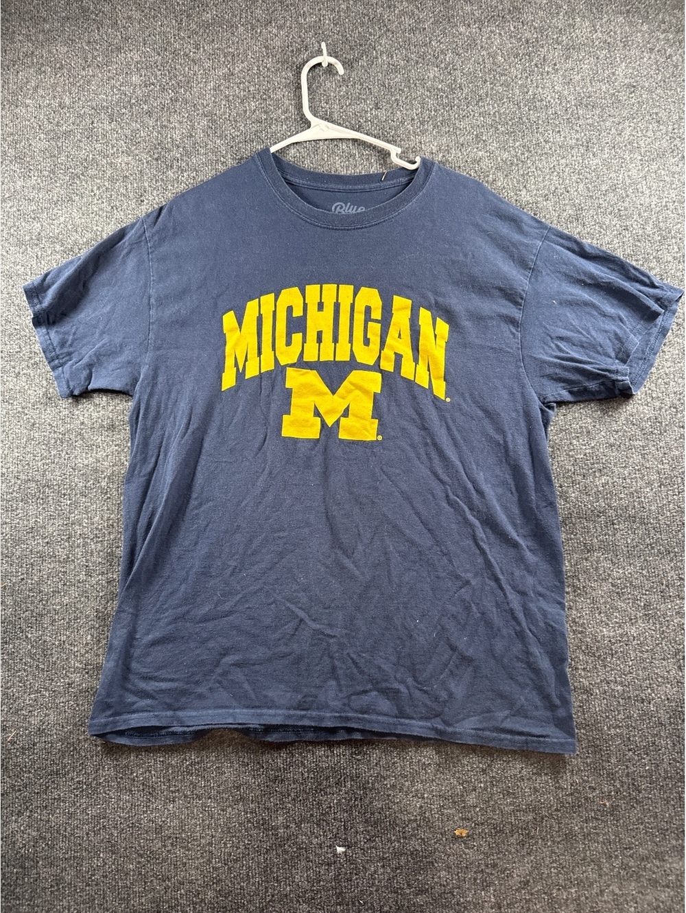Blue 84 Michigan Wolverines T Shirt Mens L Navy NCAA College Football Logo Tee